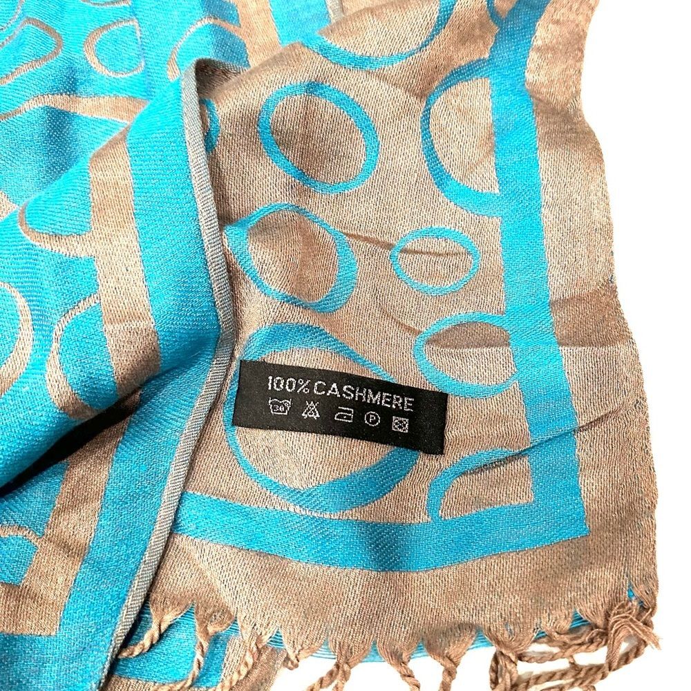 Scarf/ there a small spot make sure to check the picture